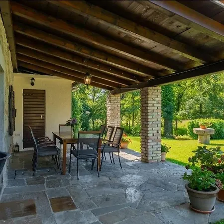 House With A Swimming Pool Buzet, Istria - Sredisnja Istra - 22842 Holiday home Buzet